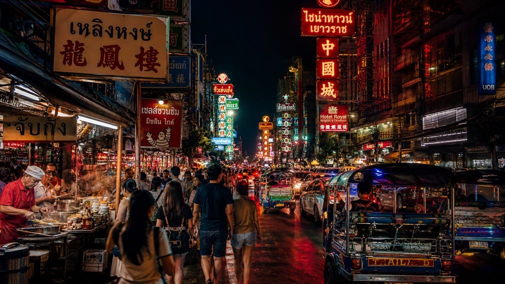 Bangkok night market and city movement for location scouting and urban filming